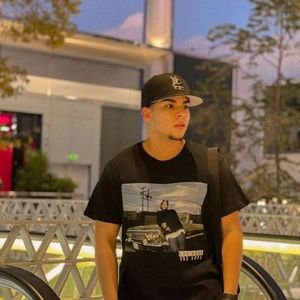 Meet your Posher, Eiker andres